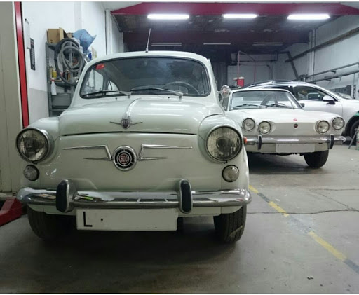 Planchisteria Ramón Molina en Tremp, Lleida