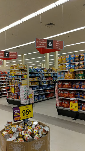 Grocery Store «Hannaford Supermarket», reviews and photos, 21 Essex Way, Essex Junction, VT 05452, USA