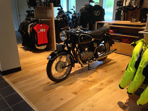 BMW Motorcycle Dealer «Max BMW Motorcycles», reviews and photos, 465 Federal Rd, Brookfield, CT 06804, USA