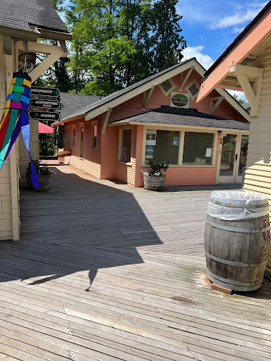 Shopping Mall «Gilman Village», reviews and photos, 317 NW Gilman Blvd # 32, Issaquah, WA 98027, USA