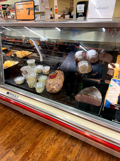 Grocery Store «Rays Food Place», reviews and photos, 875 Redwood Dr, Garberville, CA 95542, USA