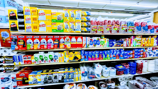 Grocery Store «Lake Village Market», reviews and photos, 904 Johnson Ave, Ronkonkoma, NY 11779, USA