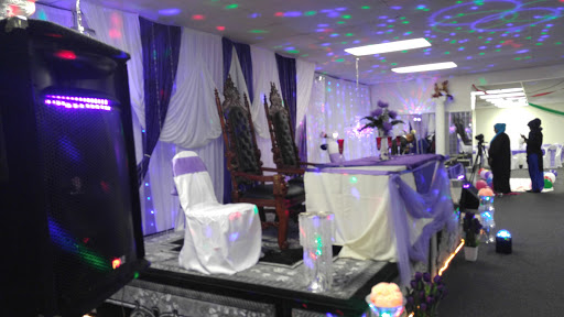 Shopping Mall «Great Western Shopping Center», reviews and photos, 240 N Wilson Rd, Columbus, OH 43204, USA