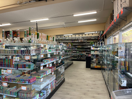 Tobacco Shop «2 Way Smoke Shop», reviews and photos, 7422 N 51st Ave, Glendale, AZ 85301, USA