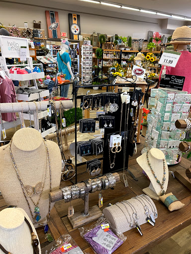 Garden Center «Stauffers of Kissel Hill Home & Garden Store», reviews and photos, 4450 Lincoln Hwy, York, PA 17406, USA