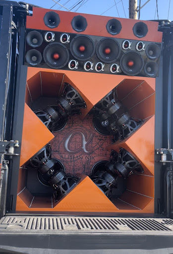 DJ Custom Audio image