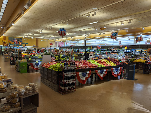 Grocery Store «Stop & Shop», reviews and photos, 2020 Norwich-New London Turnpike, Montville, CT 06353, USA