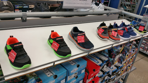 Shoe Store «SKECHERS Factory Outlet», reviews and photos, 10515 N Mopac Expy #140, Austin, TX 78759, USA