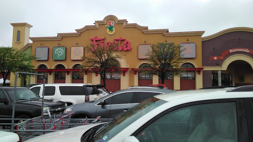 Grocery Store «Fiesta Mart Inc», reviews and photos, 3434 W Illinois Ave, Dallas, TX 75211, USA