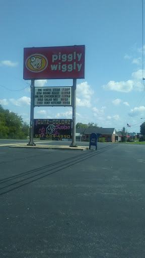 Grocery Store «Piggly Wiggly», reviews and photos, 874 Union St, Shelbyville, TN 37160, USA