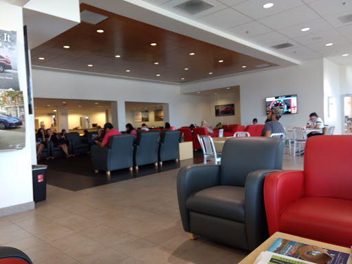 Toyota Dealer «Toyota Town of Stockton», reviews and photos, 2150 E Hammer Ln, Stockton, CA 95210, USA