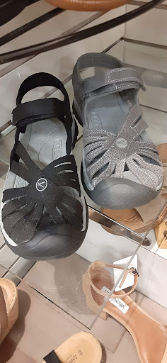 Shoe Store «Towson Bootery», reviews and photos, 810 Kenilworth Dr, Towson, MD 21204, USA