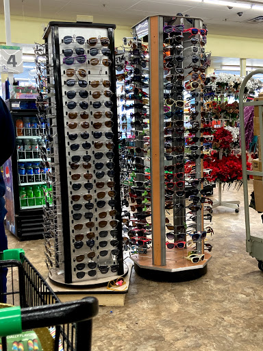 Dollar Store «Dollar Tree», reviews and photos, 1175 N Colony Rd, Wallingford, CT 06492, USA