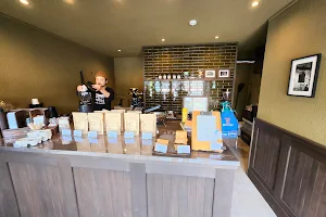 YADORIGI COFFEE ROASTERS(ヤドリギコーヒーロースターズ) image