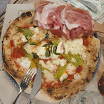 Photo n°1 de l'avis de L'aurora. fait le 04/08/2021 à 16:42 sur le  Margherita e le sue Sorelle à La Spezia