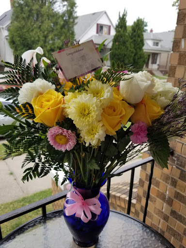 Florist «Flowers By Deb», reviews and photos, 3636 Caniff St, Hamtramck, MI 48212, USA