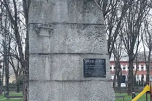 Monument to Boleslaw Prus image