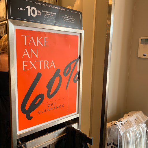 Clothing Store «Banana Republic», reviews and photos, 820 W Stacy Rd, Allen, TX 75013, USA