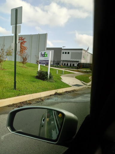 Mailing Service «FedEx Ground», reviews and photos, 2560 Bertelkamp Ln, Knoxville, TN 37931, USA