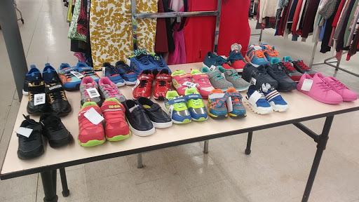 Thrift Store «Value Village Thrift Store», reviews and photos, 4451 Central Ave, Charlotte, NC 28205, USA