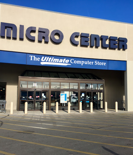 Computer Store «Micro Center», reviews and photos, 2645 N Elston Ave, Chicago, IL 60647, USA