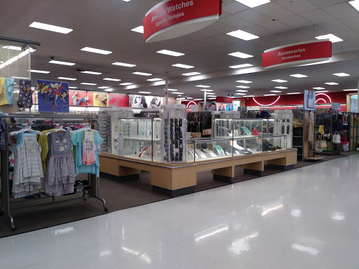 Department Store «Target», reviews and photos, 950 E 33rd St, Signal Hill, CA 90755, USA