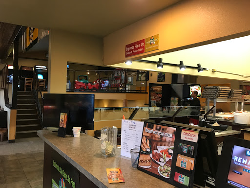 Pizza Restaurant «Round Table Pizza - University Place, WA», reviews and photos, 7011 27th St W, University Place, WA 98466, USA