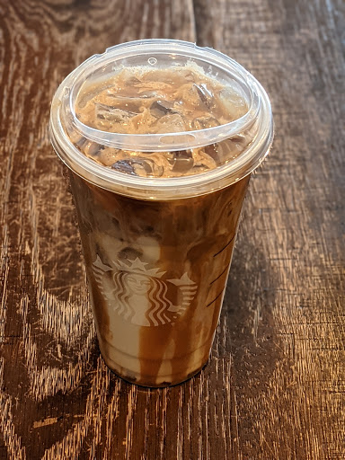 Coffee Shop «Starbucks», reviews and photos, 1700 Avenue of Mid-America, Effingham, IL 62401, USA