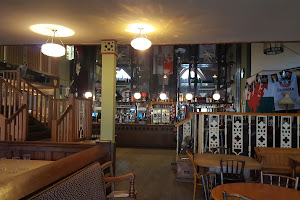 Barinis Bar, Lounge and Restaurant