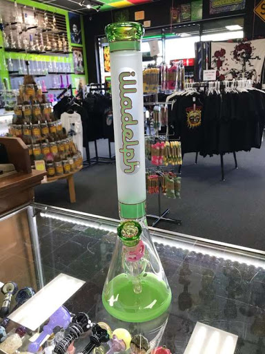Tobacco Shop «Best Buds Smoke Shop», reviews and photos, 1730 E Apache Blvd #105, Tempe, AZ 85281, USA