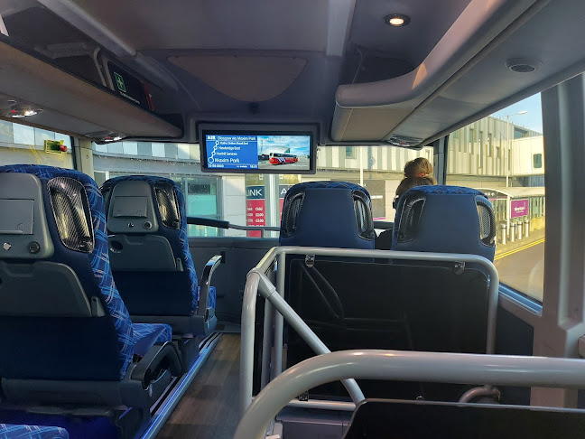 Edinburgh Airport City Airlink Bus Transfer - Edinburgh