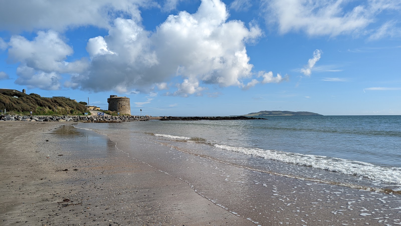 Fotografie cu Donabate Beach - locul popular printre cunoscătorii de relaxare