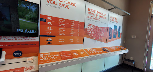 Cell Phone Store «Boost Mobile», reviews and photos, 900 N Federal Hwy #103, Hollywood, FL 33020, USA