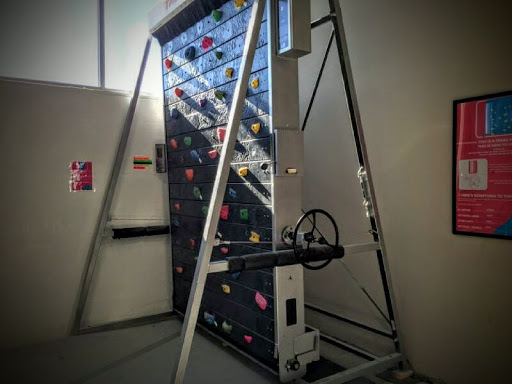 Rock Climbing Gym «Evo Rock & Fitness Portland», reviews and photos, 65 Warren Ave, Portland, ME 04103, USA