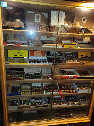 Tobacco Shop «Cigar Inn», reviews and photos, 119 W Main St, Belleville, IL 62220, USA