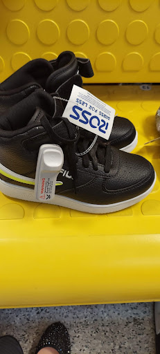 Clothing Store «Ross Dress for Less», reviews and photos, 4646 S Cooper St, Arlington, TX 76017, USA