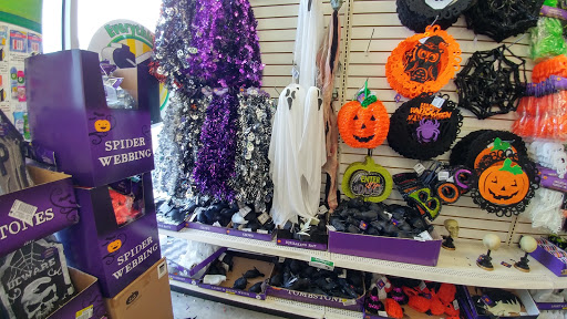 Dollar Store «Dollar Tree», reviews and photos, 2375 S Hwy 27, Clermont, FL 34711, USA