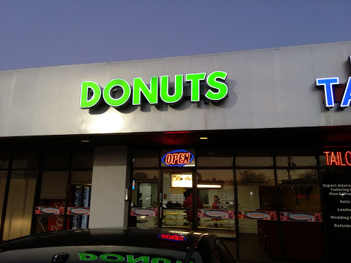 Donut Shop «Sunrise Donuts», reviews and photos, 2615 Oak Lawn Ave # 107, Dallas, TX 75219, USA