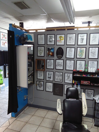 Tattoo Shop «Memory Lane Tattoo Co.», reviews and photos, 7816 Cortez Rd W, Bradenton, FL 34210, USA