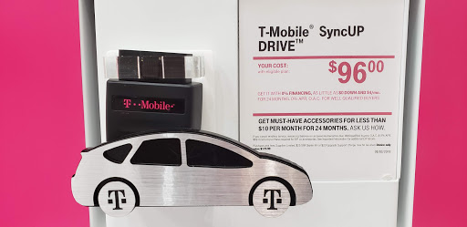 Cell Phone Store «T-Mobile», reviews and photos, 18000 Vernier Rd #142, Harper Woods, MI 48225, USA