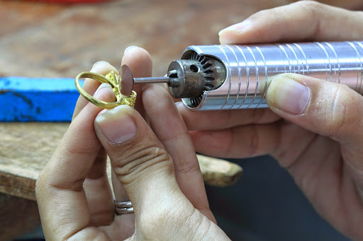 Jewelry Store «Kambourian Jewelers», reviews and photos, 3141 W Cary St, Richmond, VA 23221, USA