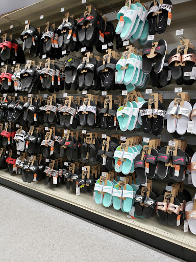 Sporting Goods Store «Academy Sports + Outdoors», reviews and photos, 610 El Camino Alto Drive, Springfield, MO 65810, USA