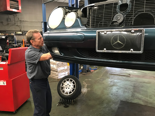 Auto Repair Shop «Saif Auto Services Inc», reviews and photos, 5316 Portage Rd, Portage, MI 49002, USA