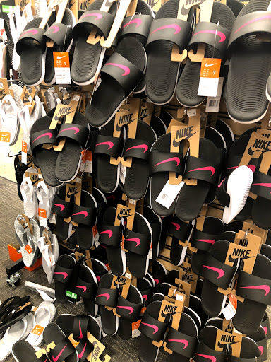 Department Store «Nordstrom Rack Gateway», reviews and photos, 9607 Research Blvd, Austin, TX 78759, USA