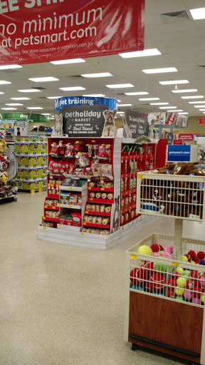 Pet Supply Store «PetSmart», reviews and photos, 4300 E Alameda Ave, Glendale, CO 80246, USA