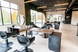 Salon jade image