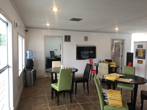 Auto Repair Shop «Lancaster Auto & Tire Co. Inc. NAPA AUTO CARE», reviews and photos, 500 W Lancaster Rd, Orlando, FL 32809, USA