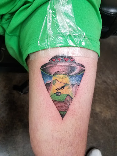 Tattoo Shop «Boss Frog Tattoos», reviews and photos, 4023 W University Dr, McKinney, TX 75071, USA