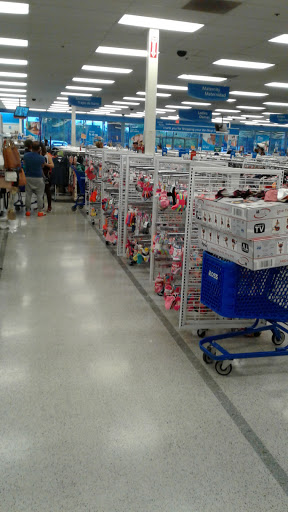 Clothing Store «Ross Dress for Less», reviews and photos, 7884 Van Nuys Blvd, Van Nuys, CA 91402, USA