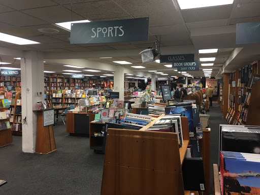 Book Store «Politics & Prose Bookstore», reviews and photos, 5015 Connecticut Ave NW, Washington, DC 20008, USA